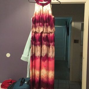 Keyhole summer dress